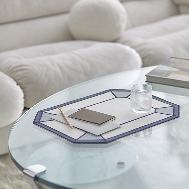 Midsentury_lt_august8973_0006_Midsentury_lt_august9080.jpg Midsentury_lt_august8973_0006_Midsentury_lt_august9080.jpg